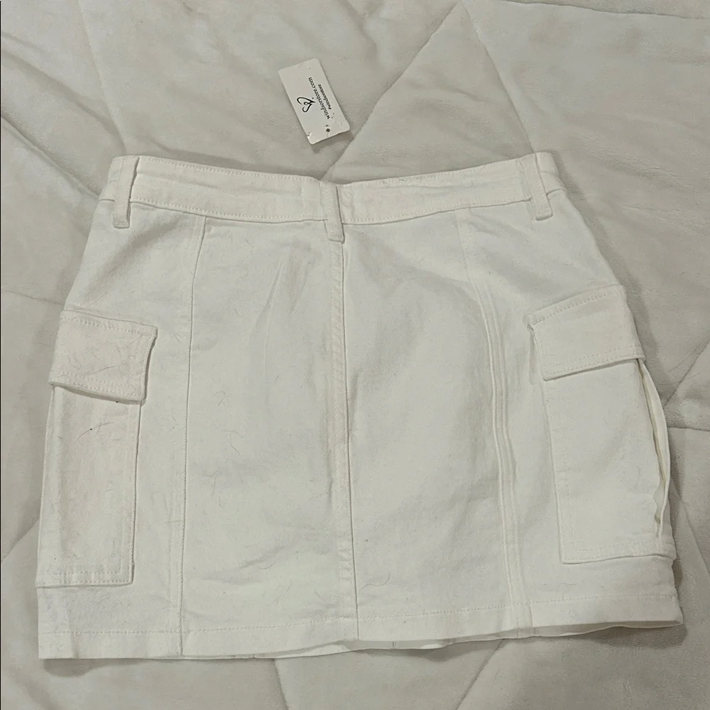 Women's White Mini Skirt - Picture 7 of 7